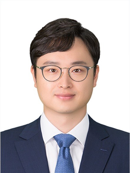 Prof. Min-Jae Oh